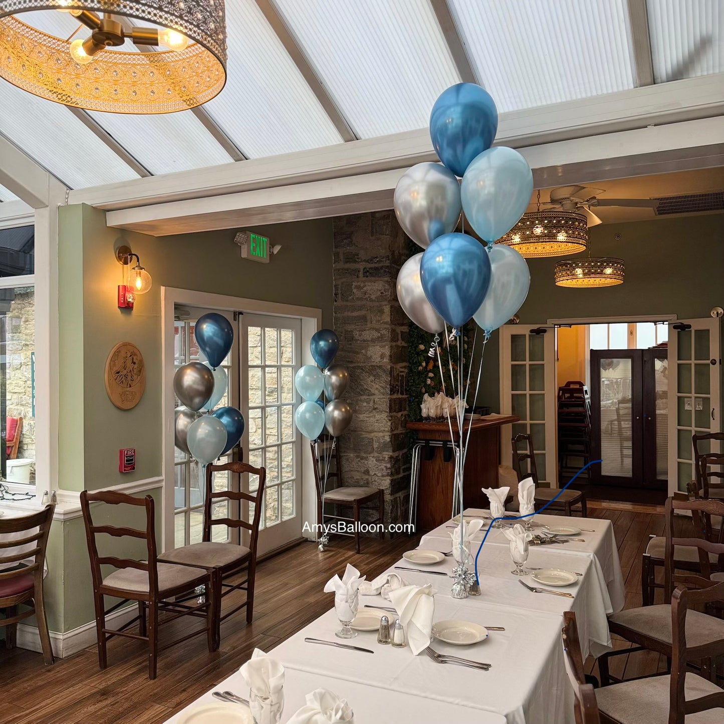 Six Balloons Table Centerpiece